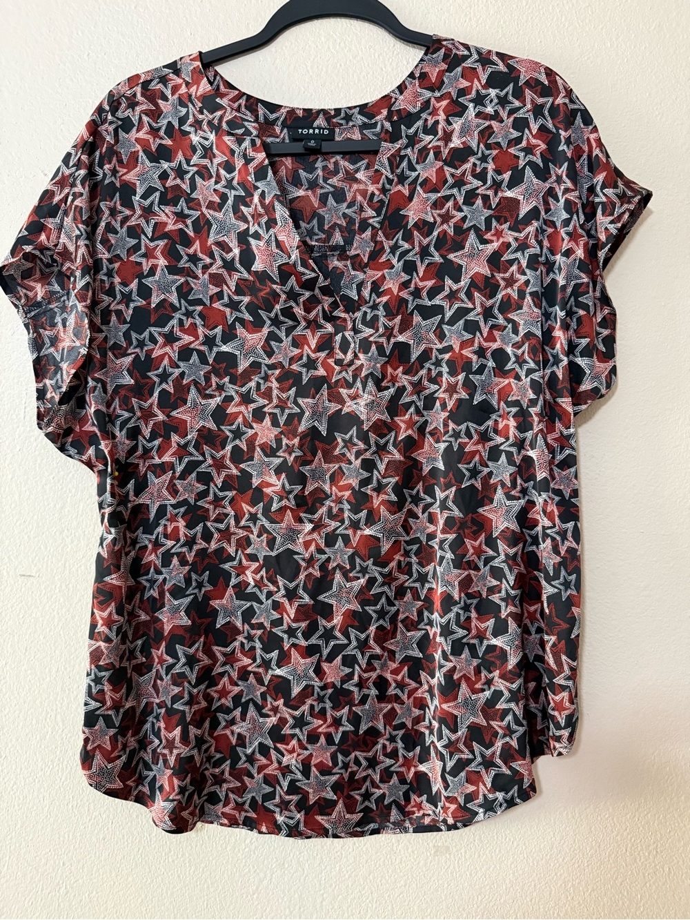 Torrid Red & Black Star Print V-Neck Top